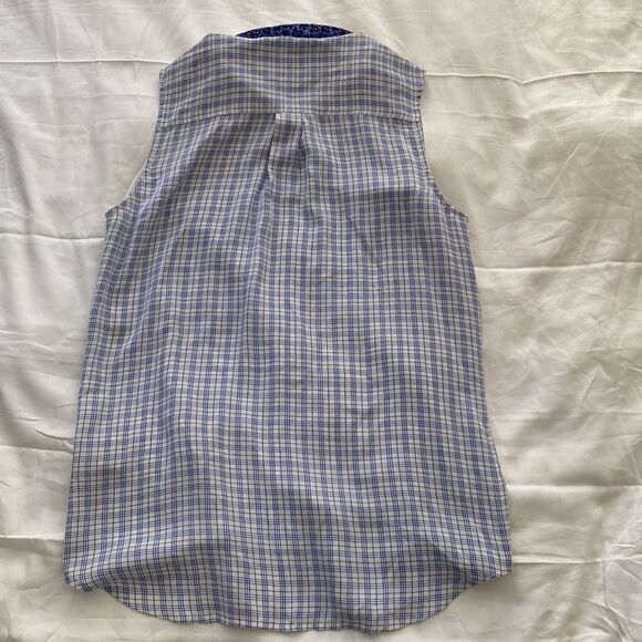 🧡 Equipment Silk Button Down Top in Blue and White with Blue Floral Collar - Picture 8 of 8